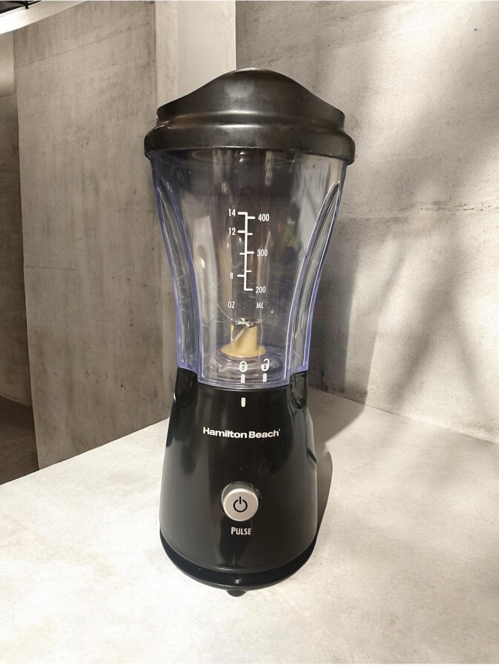 Hamilton Beach Black and Clear Countertop Blender with Pulse Button